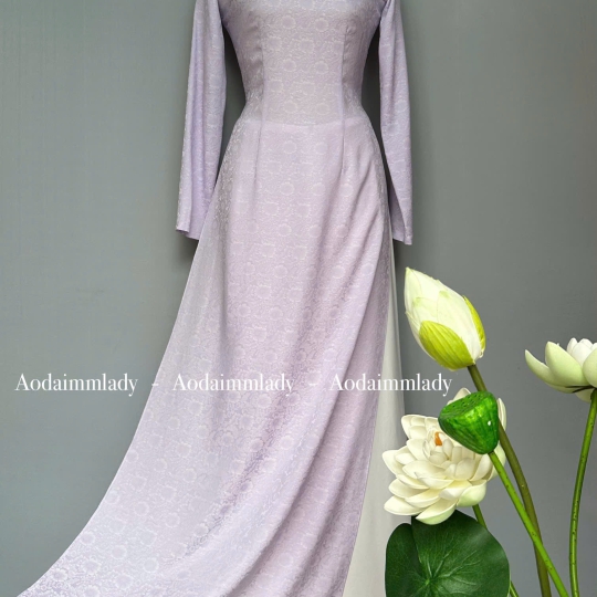 Áo dài truyền thống đơn màu
