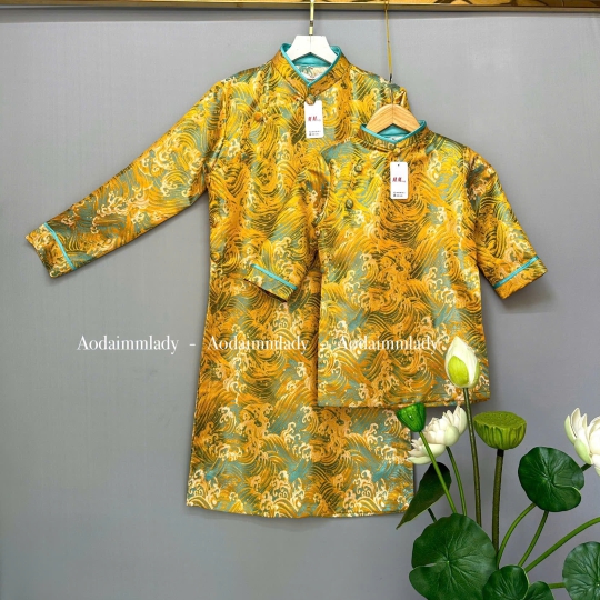 Áo dài đôi ba và bé trai