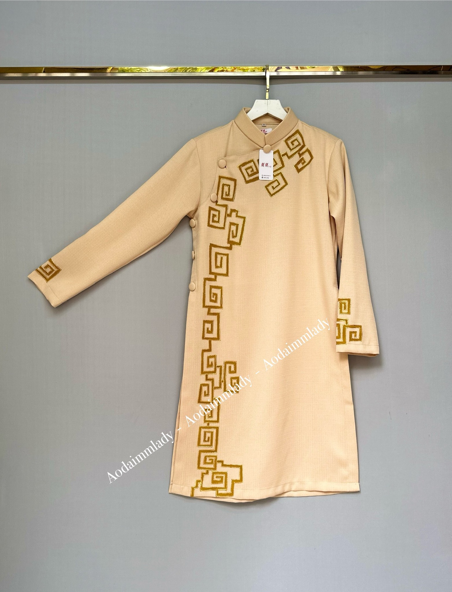 Áo Dài Cách Tân Việt Nam: Sự Kết Hợp Hoàn Hảo Giữa Truyền Thống và Hiện Đại