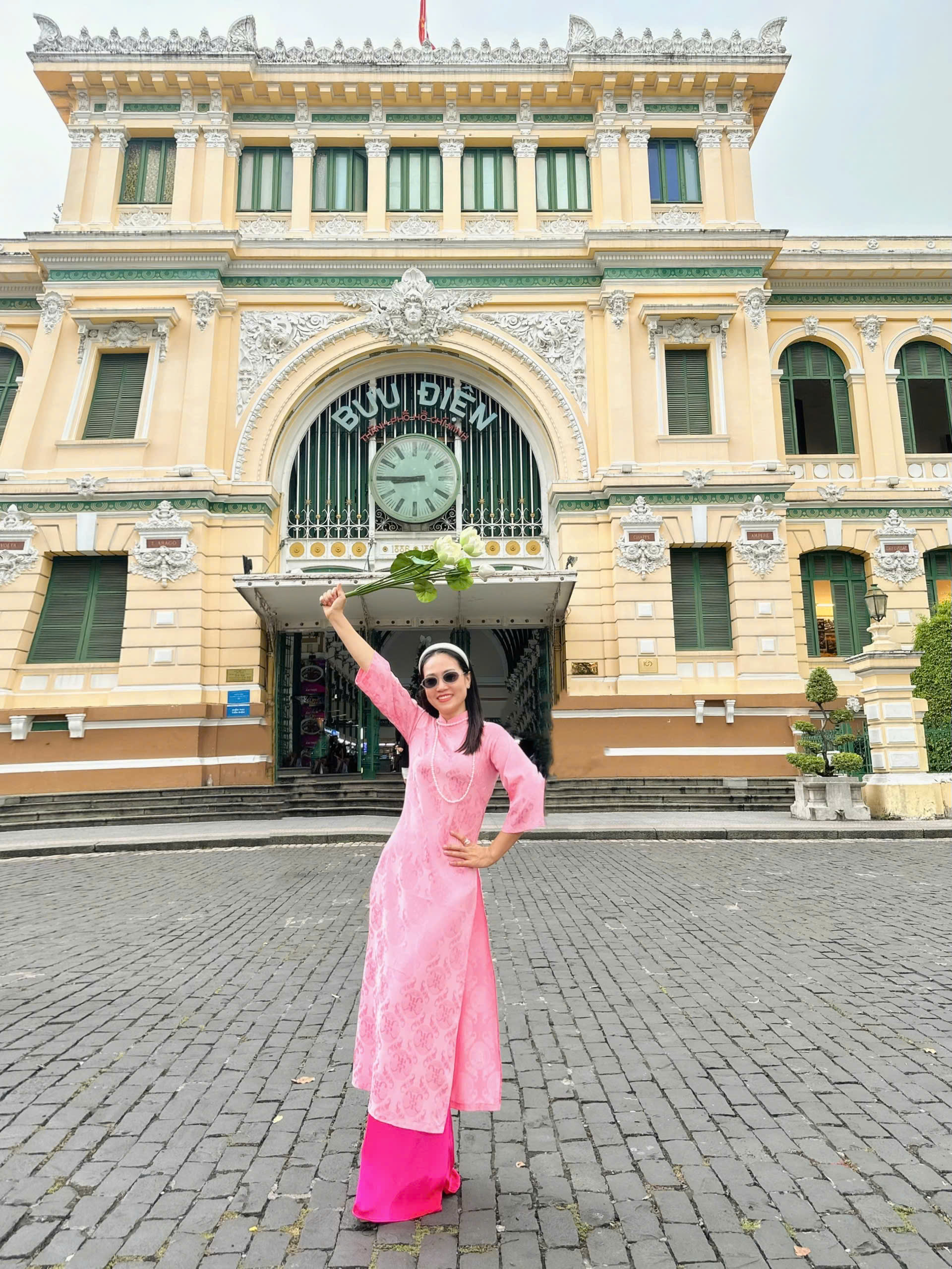 Vẻ Đẹp Truyền Thống: Hành Trình Áo Dài Việt Qua Thời Gian