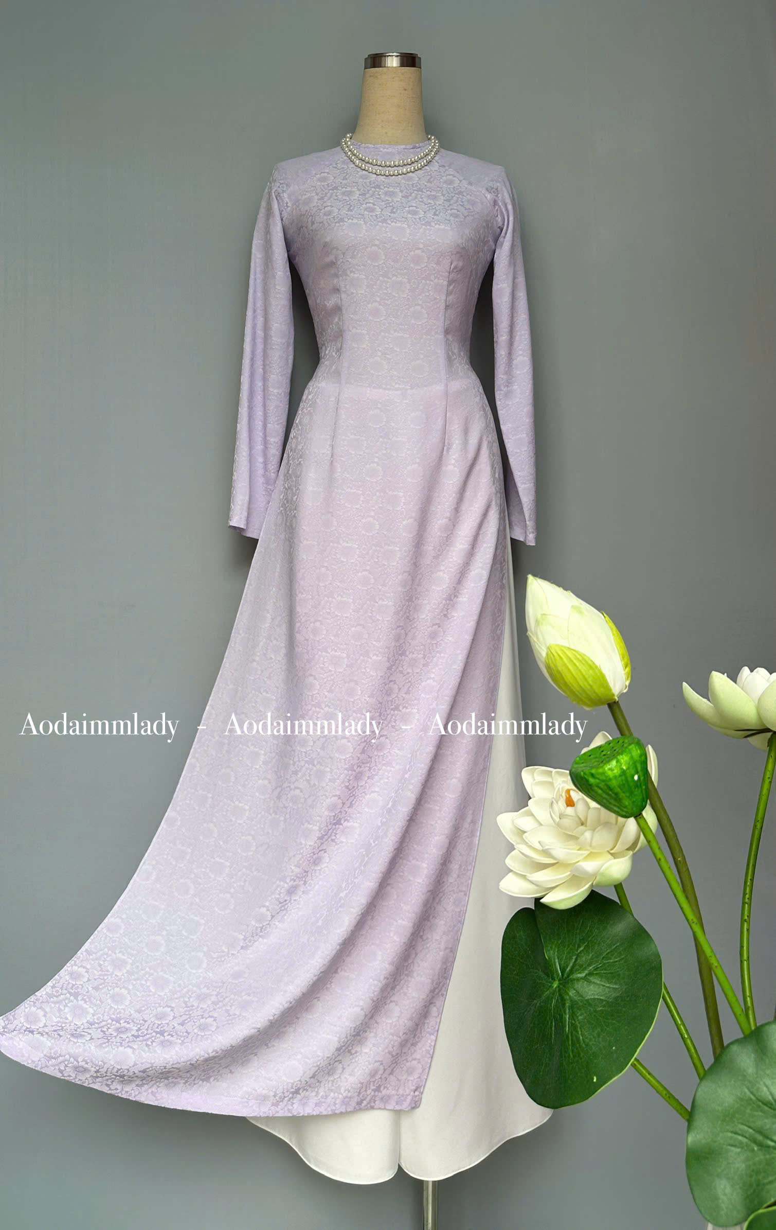 Áo dài truyền thống đơn màu